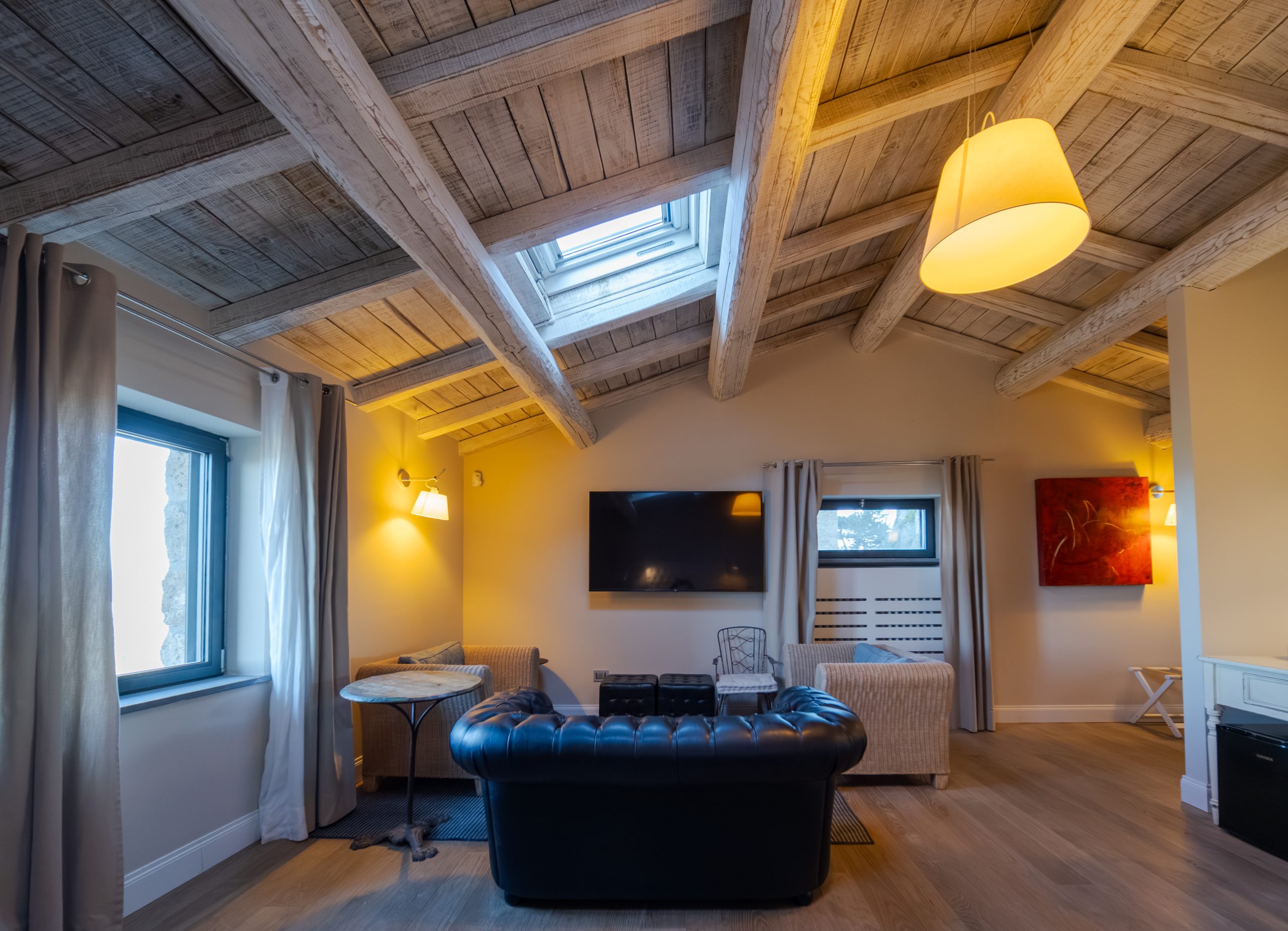 SDIM3543_suite deluxe_camera n8