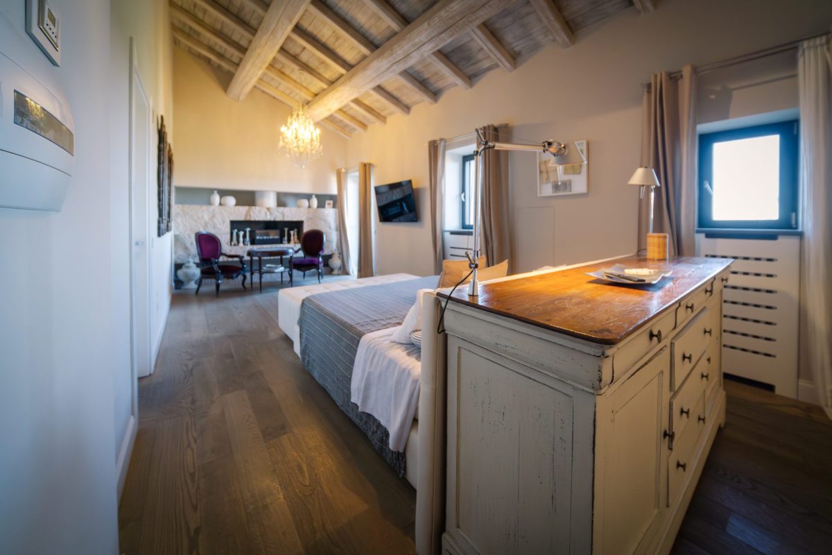 SDIM3488 SUITE CON BALCONE (camera4)